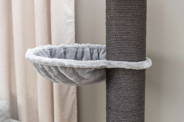 TRIXIE Kratzstamm Mauro